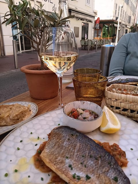 Cannes : Traditional Food Group Walking Tour - Customizable Tasting Experiences and Seasonal Variations