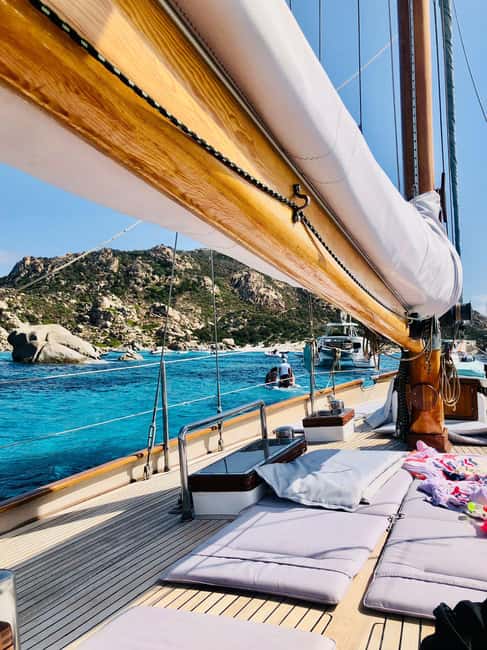 Cannigione: boat tour Maddalena Archipelago with lunch - Departure from Cannigione at Albatros Marina