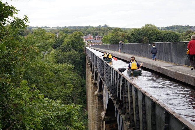 Canoe Trip Over the Pontcysyllte Aqueduct - Key Points