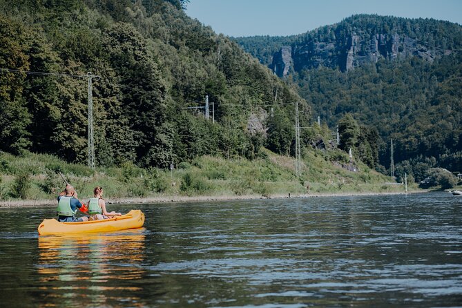 Canoeing on the Elbe river + Bike rental from Dín to Bad Schandau - The Elbe River Canoeing Experience in Bohemian Switzerland