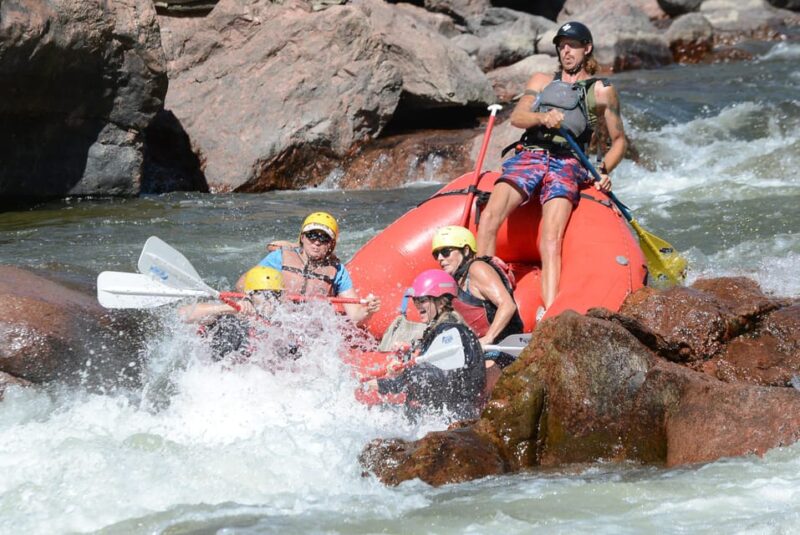 Cañon City: Royal Gorge Rafting with Wetsuit, Lunch & Photos - The Lunch Experience and Photos