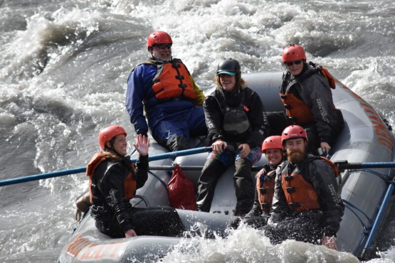 Canyon Run: Denali National Park Class IV Whitewater Rafting - Choosing Between Oar and Paddle Rafts