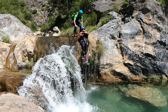 Canyoning Adventure Rio Verde in Granada - Tour Pacing and Physical Demands