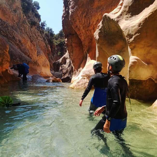 Canyoning in the Sierra de Guara - Logistics: Meeting Point and Transportation Details
