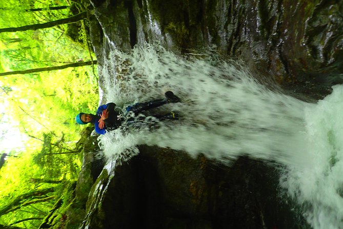 Canyoning sensation of Angon on the shores of Lake Annecy - Guides and Safety