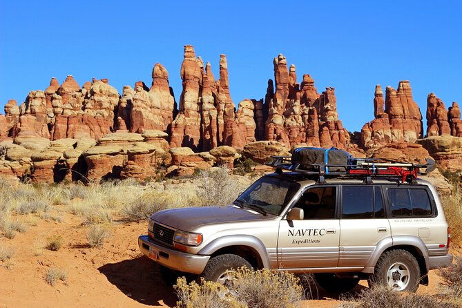 Canyonlands National Park Needles District by 4x4 - Visiting the Rock Art Sites and Remote Canyons