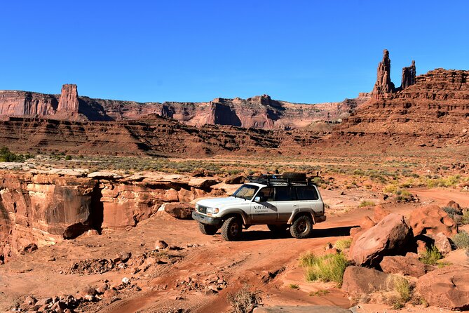 Canyonlands National Park White Rim Trail by 4WD - Expert Guides and Personal Safety