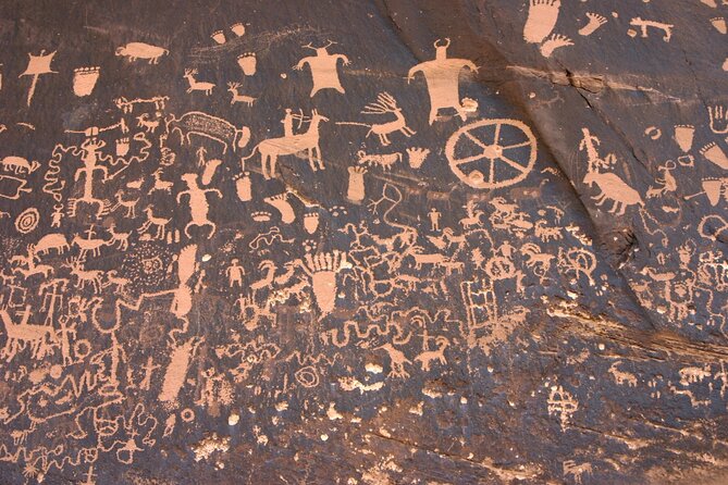 Canyonlands Needles District Self Guided Driving Audio Tour - Visiting Six-Shooter Peaks and Lockhart Basin Road