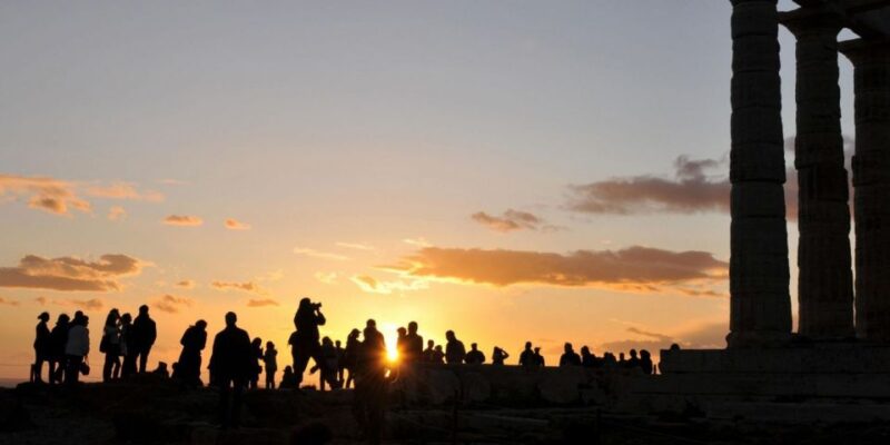 Cape Sounio 4-Hour Private Tour from Athens - The Charm of Vouliagmeni Lake: Athens’ Natural Spa