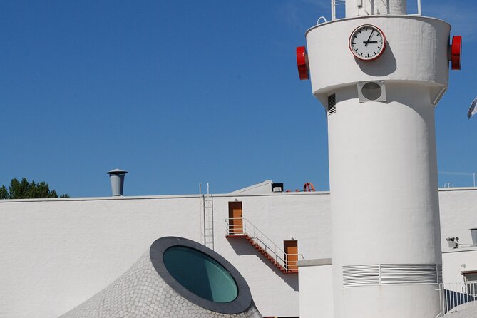 Capital of Contrasts: A Self Guided Audio Tour in Helsinki - The Helsinki Central Library Oodi: Creativity and Community Hub