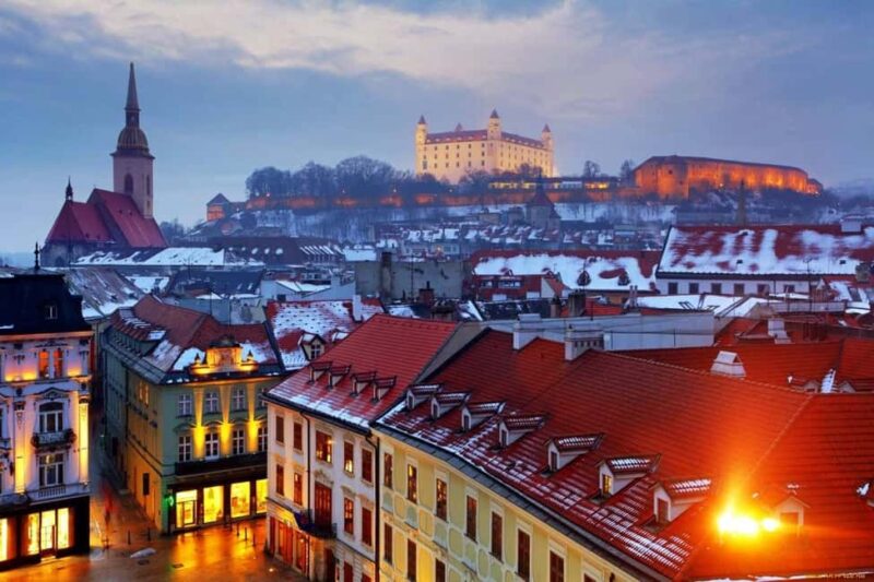 Capital Rush: Explore Bratislava & Budapest - Key Points