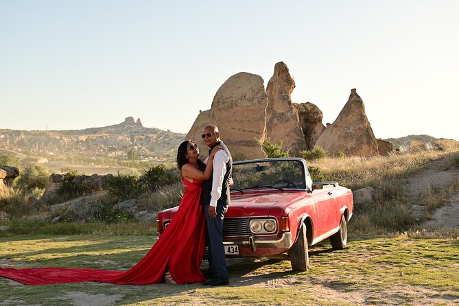 Cappadocia Classic Car Sunset or sunrise - Love Valley: The Highlight for Photos with Balloons and Sunshine