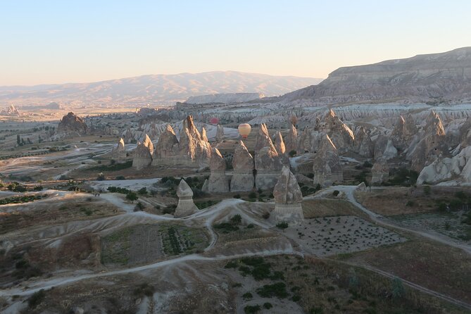 Cappadocia Erciyes Ski Tour And Red Tour 2 days - Marveling at the Lunar Landscape of Devrent Valley
