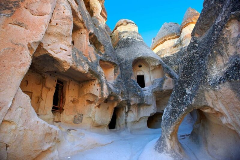 Cappadocia: Explore Cappadocia's Highlights on the Red Tour - Visiting the Zelve Open-Air Museum and Love Valley