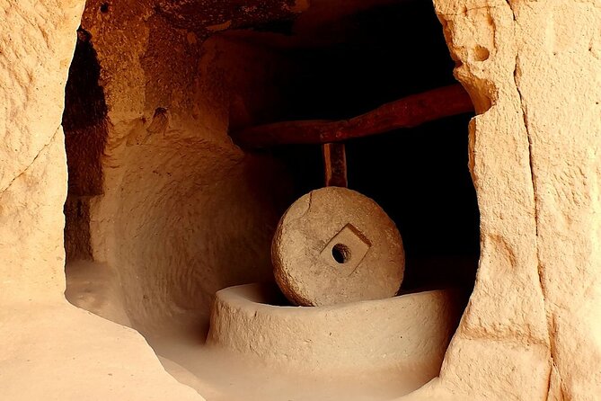 Cappadocia: Full-Day Small Group Tour with Lunch & Tickets - Regional Cuisine in Avanos