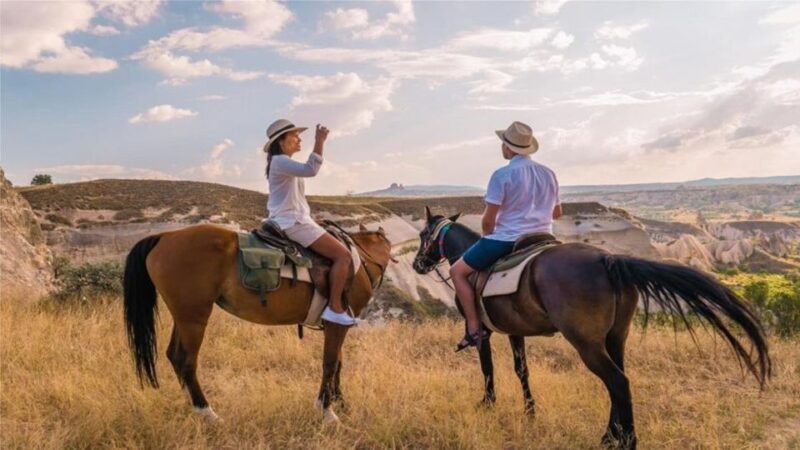 Cappadocia Göreme Horse Riding Tour 1 or 2 Hours - The Itinerary: Scenic Stops and Photo Opportunities