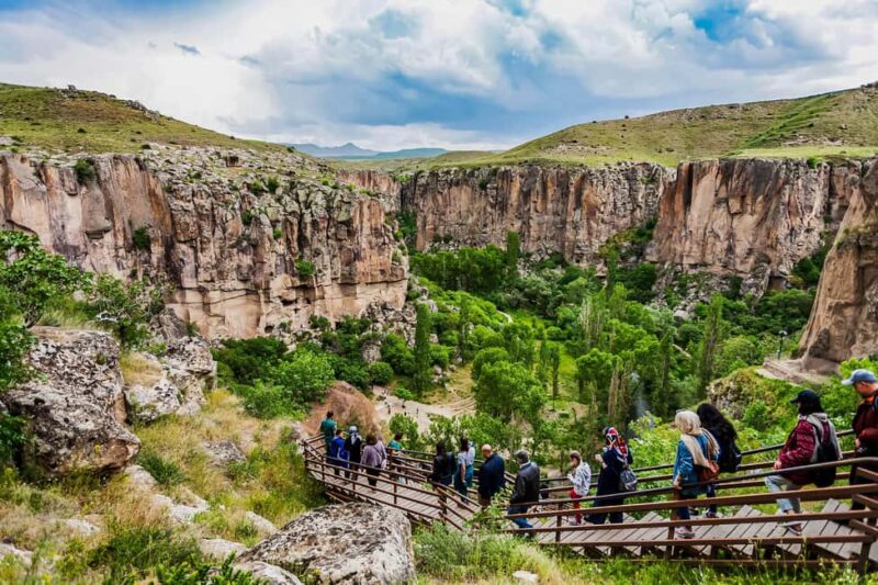Cappadocia: Green Lanterns Tour with Lunch & Guide - Comparing This Tour to Similar Experiences