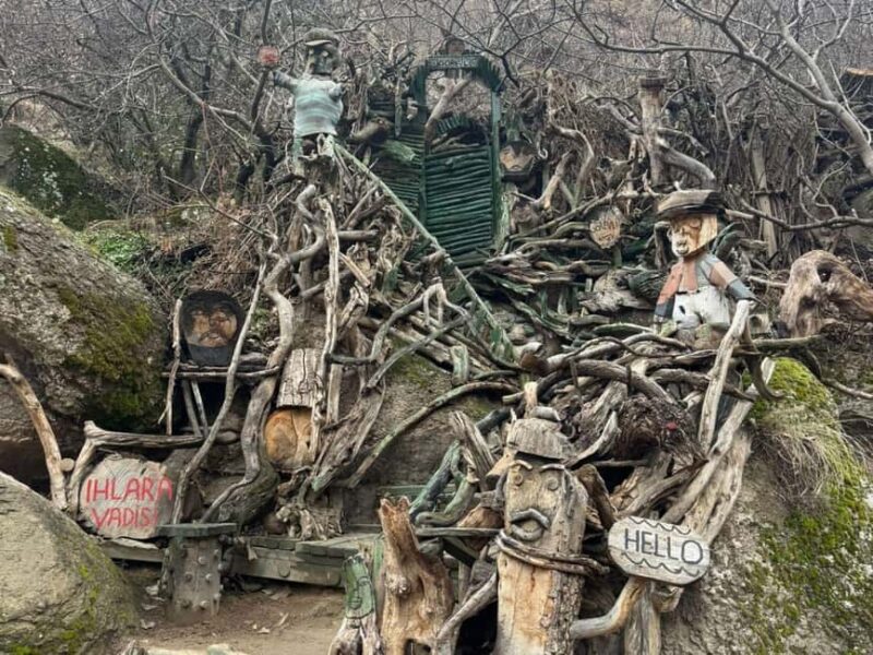 Cappadocia Green Tour: Ihlara Valley Hike, Onyx and Leather Workshops - The 2.5 km Hike Through Ihlara Valley