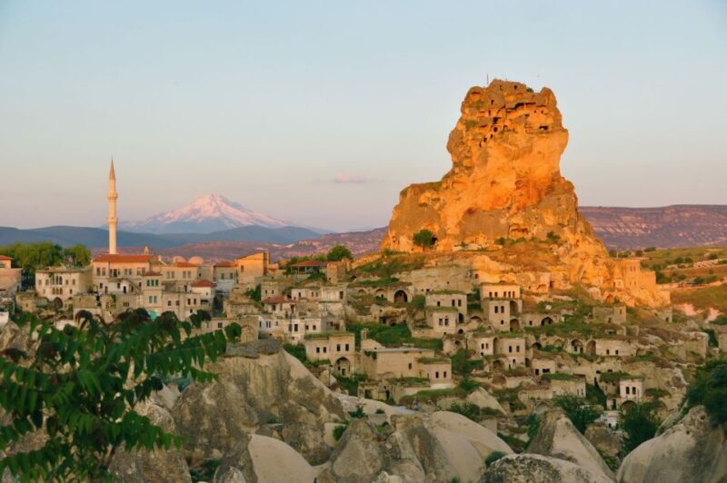 Cappadocia: Guided Green Tour incl. Lunch and Tickets - Relaxing Lunch by the River