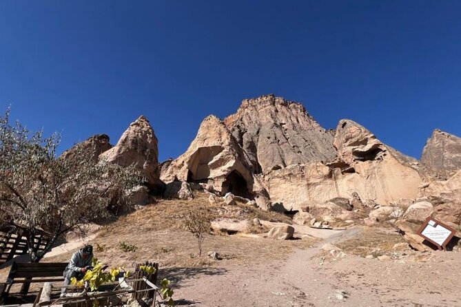 Cappadocia Private Guided Tour with Transfer - Marveling at Fairy Chimneys in Paaba