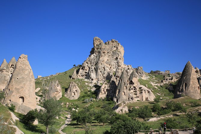 Cappadocia PRIVATE TOUR, All in One Day ,with guide( ENG-Portguse - The Iconic Fairy Chimneys and Their Symbolic Role
