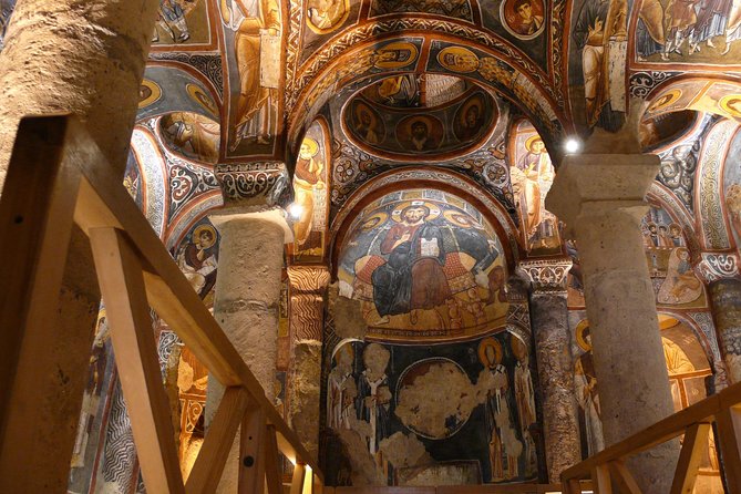 Cappadocia Red Tour - Pottery and Red River at Avanos