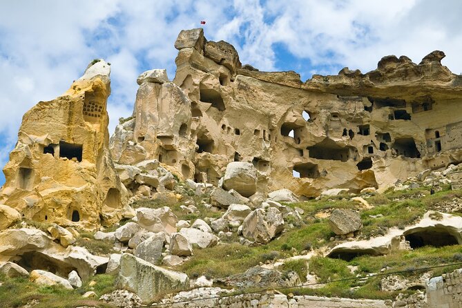 Cappadocia Red Tour Full Day All-inclusive - Uchisar Castle’s Panoramic Views