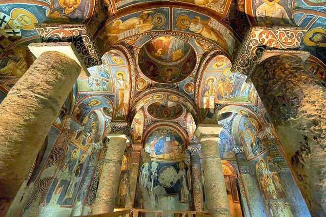 Cappadocia Red Tour With Open Air Museum And Expert Tour Guide - Traditional Turkish Lunch at Avanos