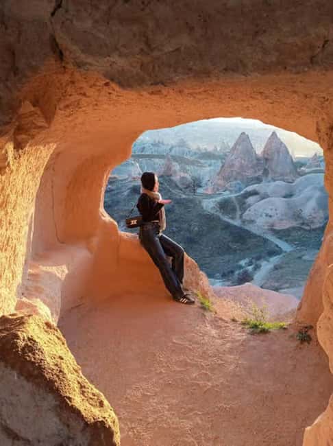 Cappadocia: Rose Valley Sunrise Hike with Balloons View - Starting Point and Early Morning Meeting in Göreme