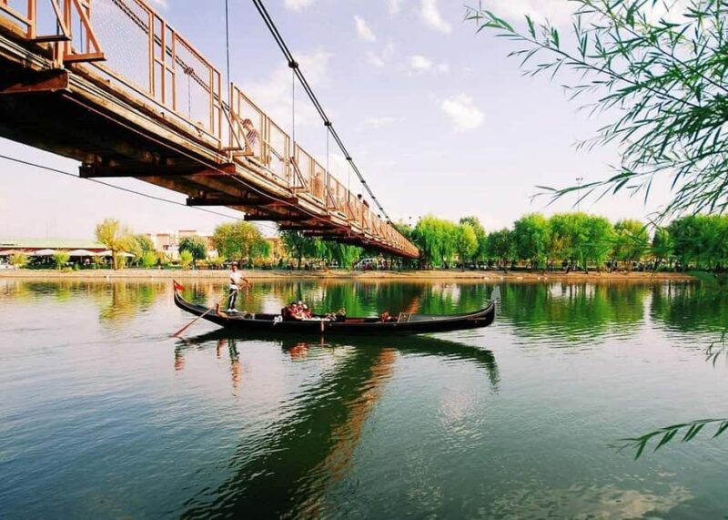 Cappadocia: Small-Group Red Tour with Lunch & Transfers - Capturing the Beauty of Love Valley and Derwent Valley