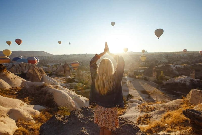 Cappadocia: Sunrise Fairy Chimneys Hot Air Balloon Watching - Key Points