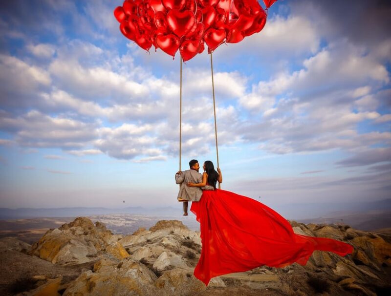 Cappadocia: Taking photo with Swing at hot air balloon view - Key Points