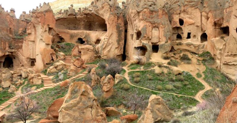 Cappadocia Tour: 2 Days 1 Night with Accommodation - Visiting the Goreme Open Air Museum and Rock Churches