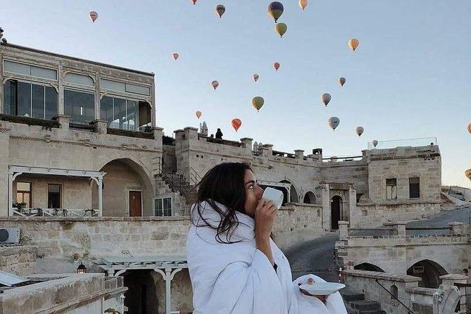 Cappadocia Tour from Istanbul 2 Days 1 Night by Plane With Cave Hotel - The Departure and Arrival Process at the Start of the Tour