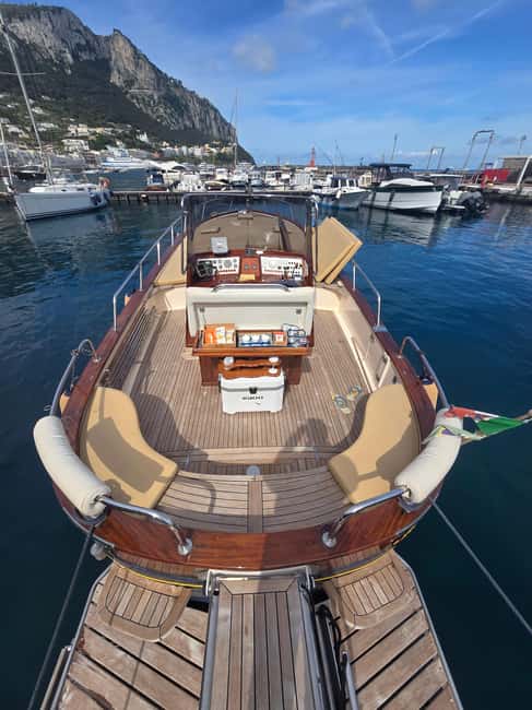 Capri: a full day on the boat - Similar Experiences for Comparison