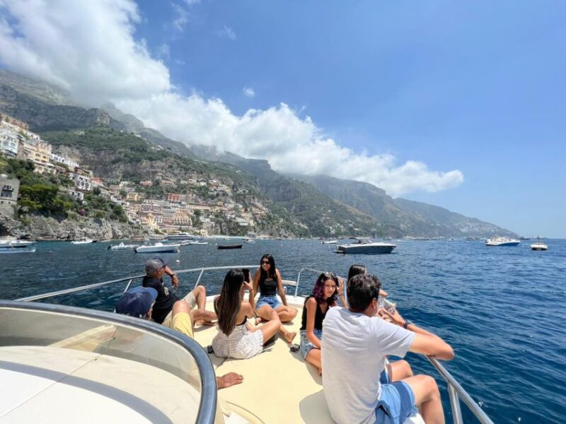 Capri All Inclusive Premium Private boat Tour and City Visit - Experience the Luxury of Capri with a Private All-Inclusive Yacht Tour