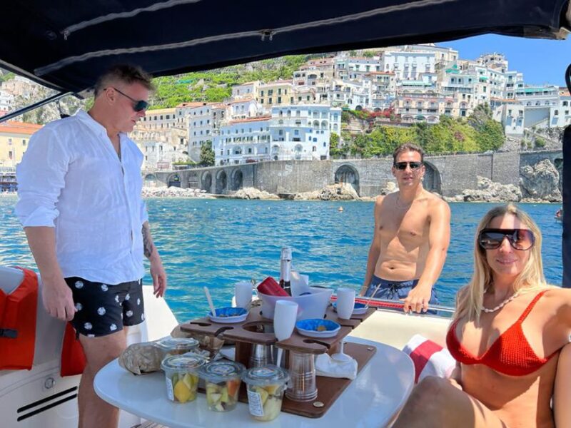 Capri All Inclusive Premium Private boat Tour and City Visit - Food and Drink: A Taste of Capri at Sea