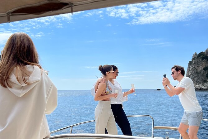 Capri All Inclusive Private Boat Tour - Key Points