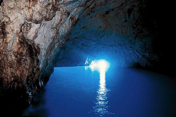 Capri and the Blue Grotto Day Trip from Sorrento - Tour Guides and Multilingual Support