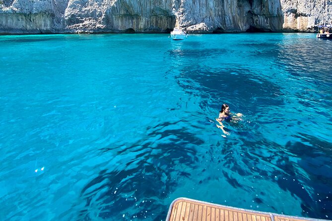 Capri boat excursion - Practical Details: Booking and Cancellation Policy