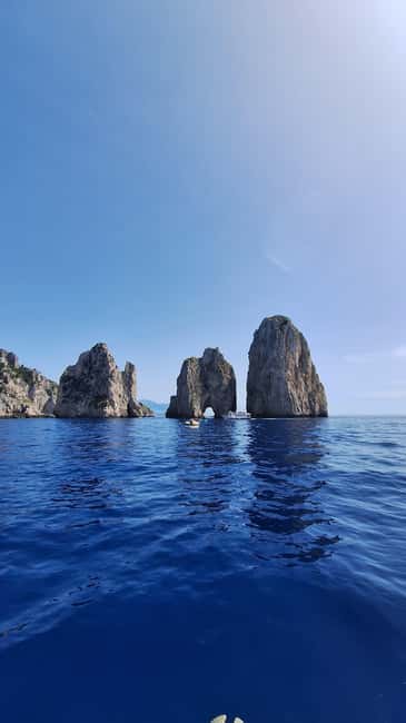 Capri: Boat Tour among Caves and Local Flavors - Key Points