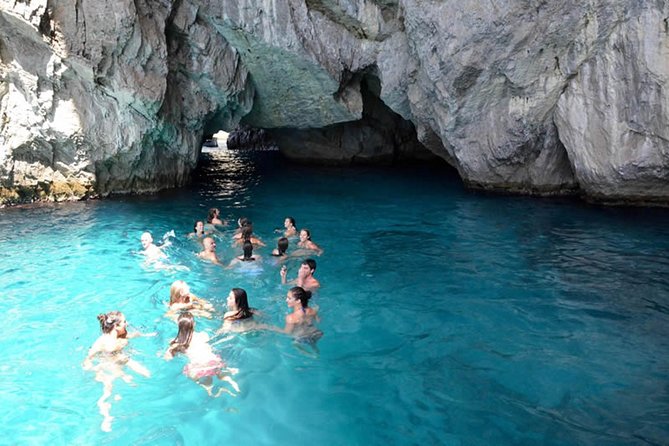 Capri boat tour from Positano with Light Lunch, Drinks & Swim - Key Points