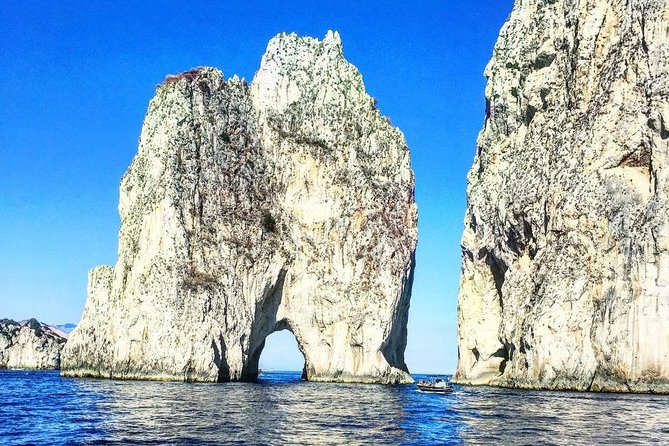 Capri: Boat Tour, Priority Tickets & Blue Grotto (Optional) - Timing, Pacing, and Crowds