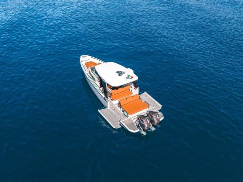 CAPRI: FULL DAY PRIVATE BOAT TOUR ON LUXURY TENDER - Discover the Charm of Capri with a Luxury Private Boat Tour