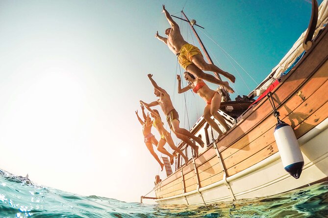 Capri Island Boat Tour from Amalfi with Snorkeling | Small Group - Key Points