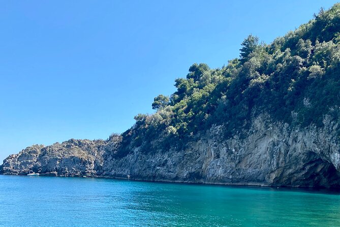 Capri-Positano Private Yacht tour from Sorrento,Positano or Capri - Villa Malaparte and Its Scenic Location