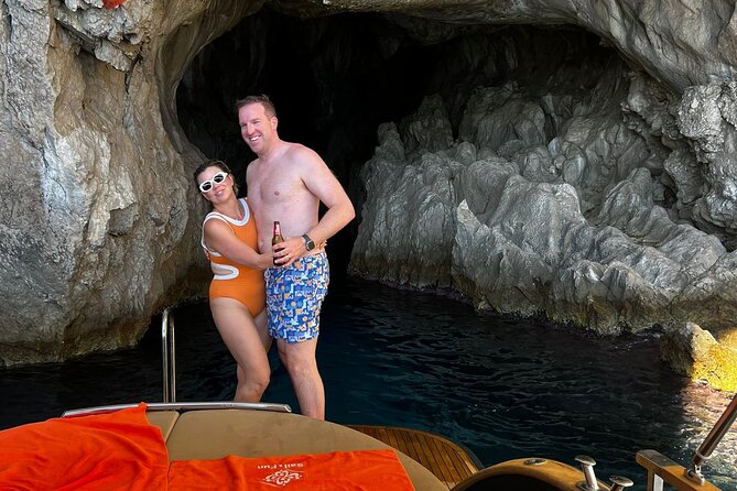 Capri Premium Boat Tour and City Visit Free Bar and Aperitif - Discover the Luxury of the Capri Premium Boat Tour with City Visit and Free Bar