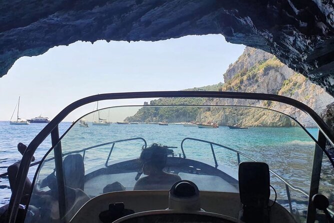 Capri Private Boat Tour from Sorrento - Premium 28ft Boat - Key Points
