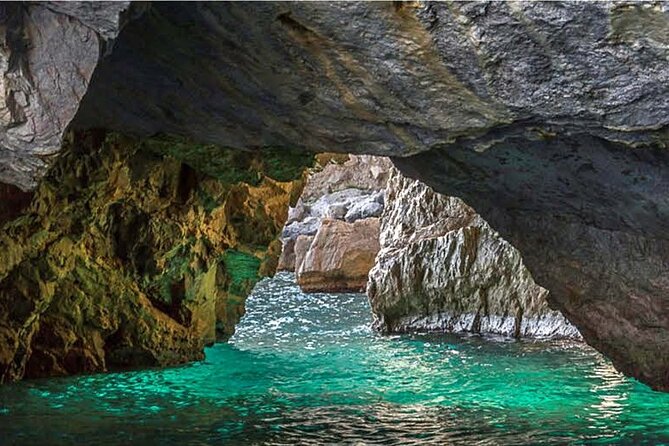 Capri Private Boat Tour from Sorrento - Premium 28ft Boat - Optional Visit to the Blue Grotto