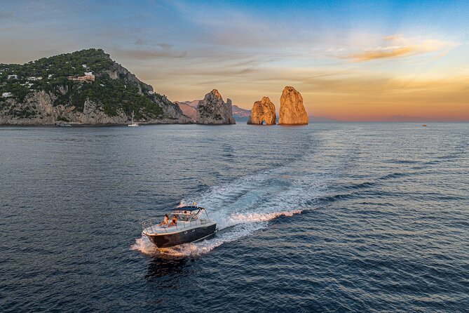 Capri Private Boat Tour with Limoncello tasting - Key Points